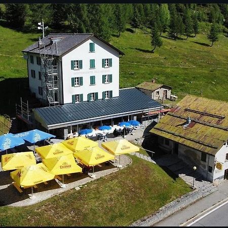 Ristorante Albergo All'Acqua Bedretto Екстер'єр фото